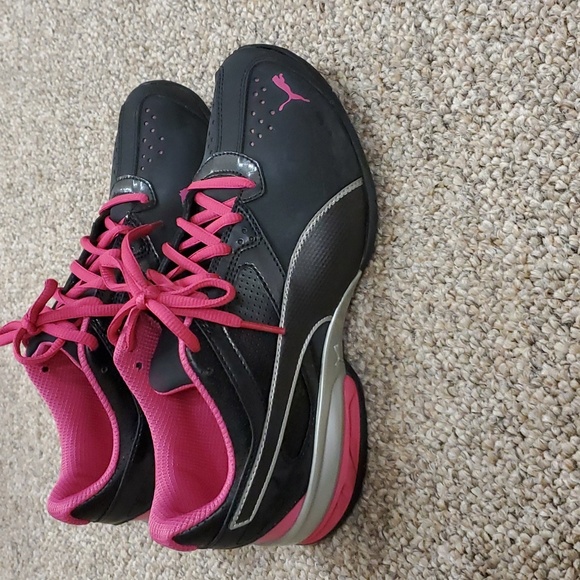 Puma shoes - Picture 3 of 13